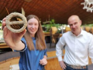 Forschende der Uni Stuttgart entwickeln Biobeton aus menschlichem Urin